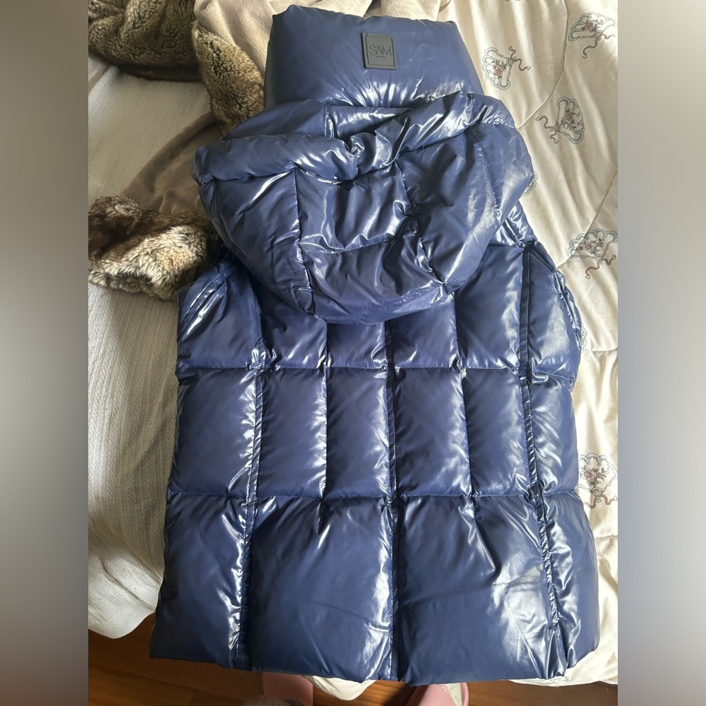 SAM. Down Vest Women’s Navy-medium